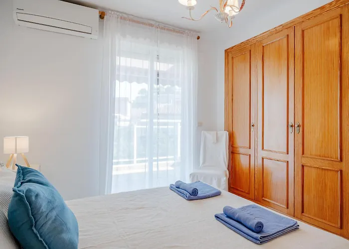 Dianium-3 By Interhome *